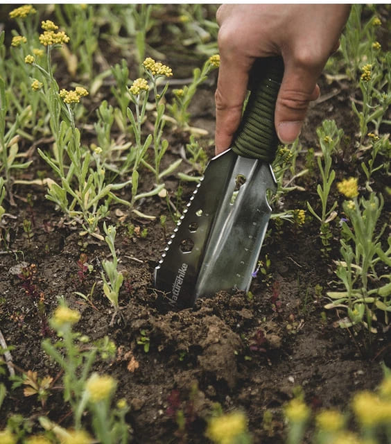 Naturehike Multi-Functional Outdoor Hand Shovel - Silver