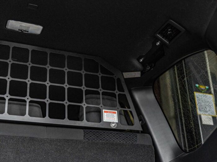 LC300/LX570 Light Cargo & Pet Barrier