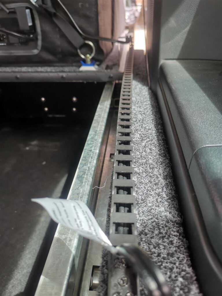 ARB | UNIVERSAL DRAWER & SLIDE SYSTEM CABLE GUIDE
